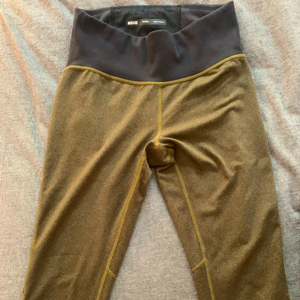 REI hiking leggings